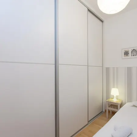 Rentbcn Rambla Catalunya * バルセロナ